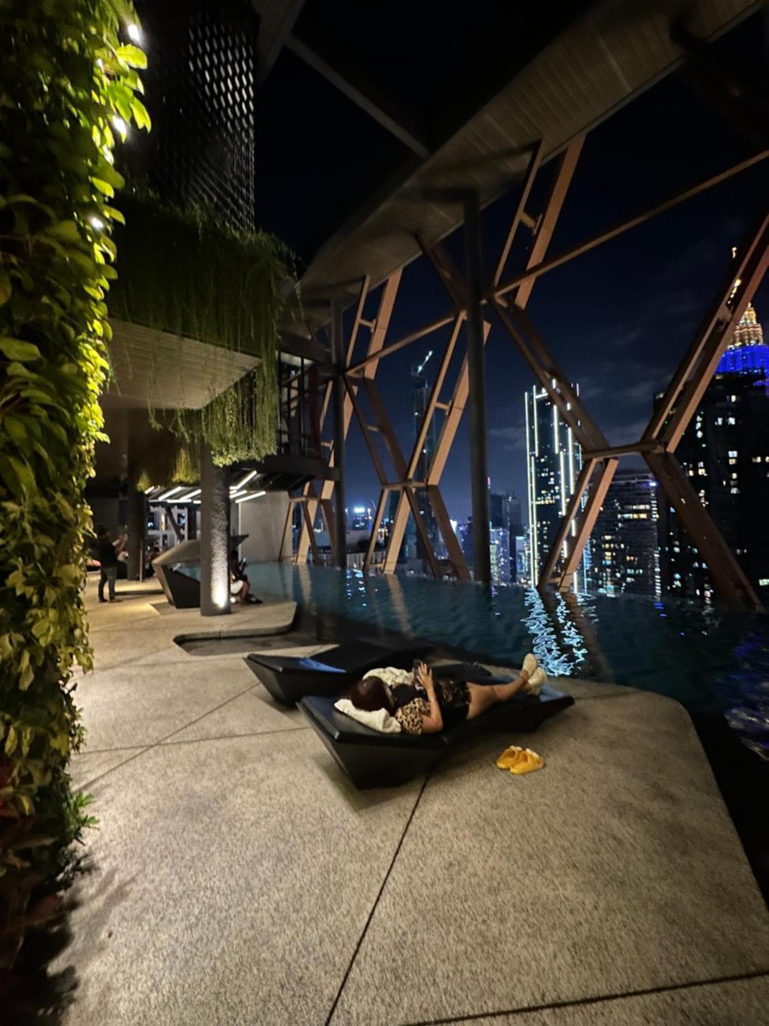 Skyline Homes By Scarletz Suites Klcc Kuala Lumpur Exterior foto