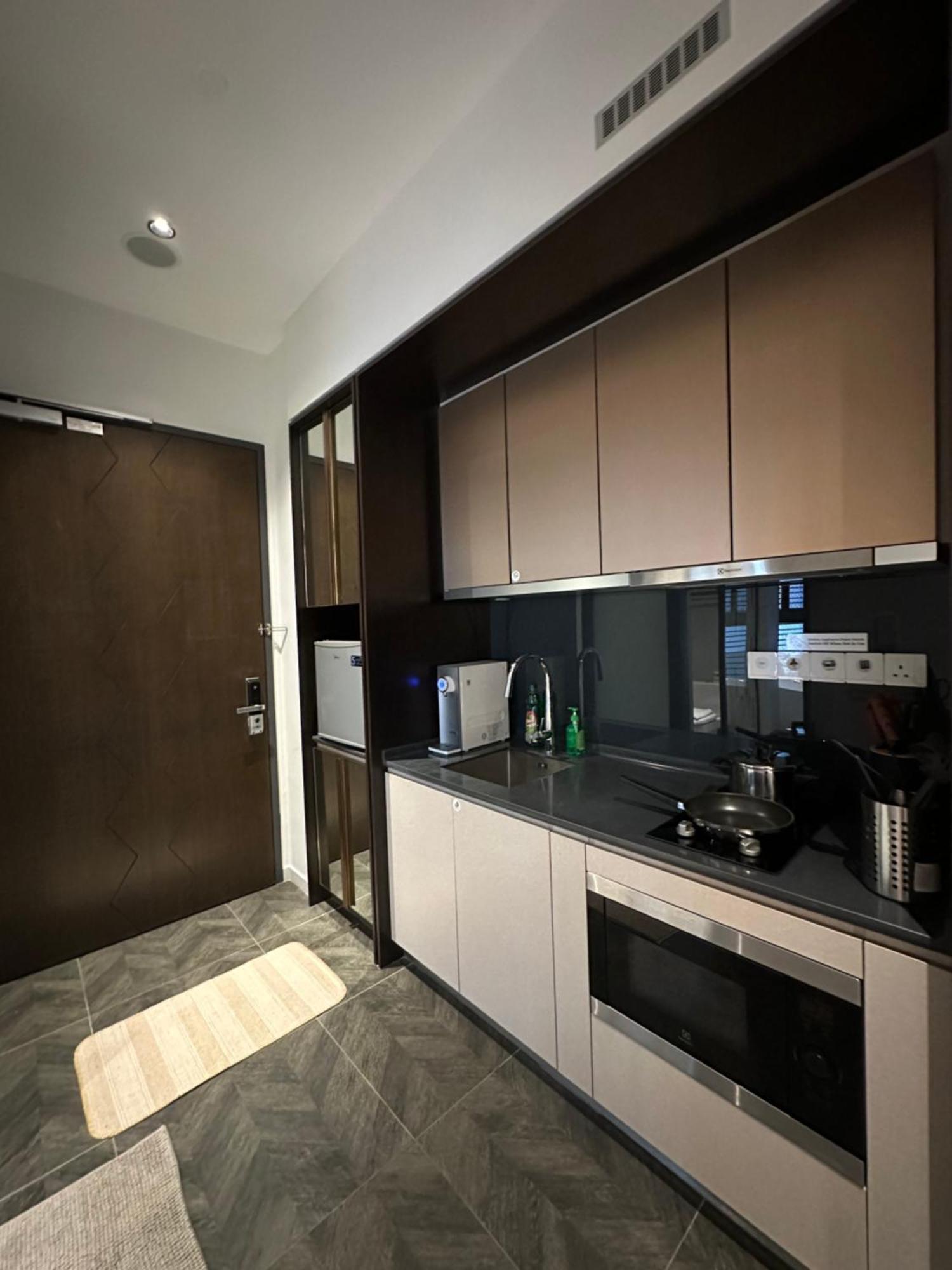 Skyline Homes By Scarletz Suites Klcc Kuala Lumpur Exterior foto